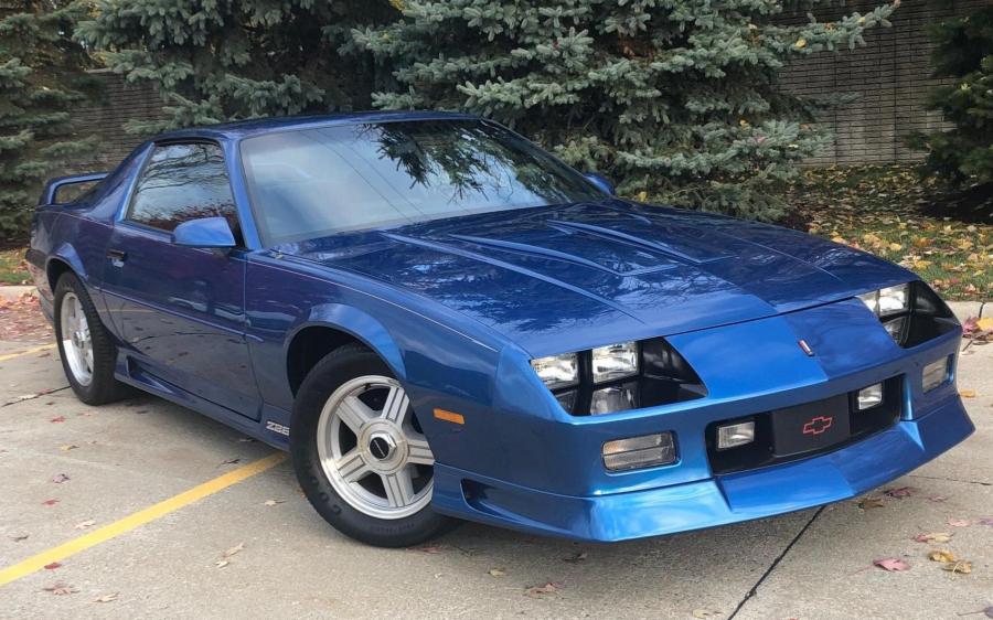 Chevrolet Camaro Z28 IROC-Z 1991 года